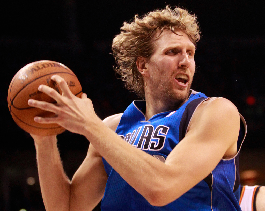 开云注册网址-场均20+没哨子？09双雄同届不同命 詹杜科接近 现役多人笑而不语