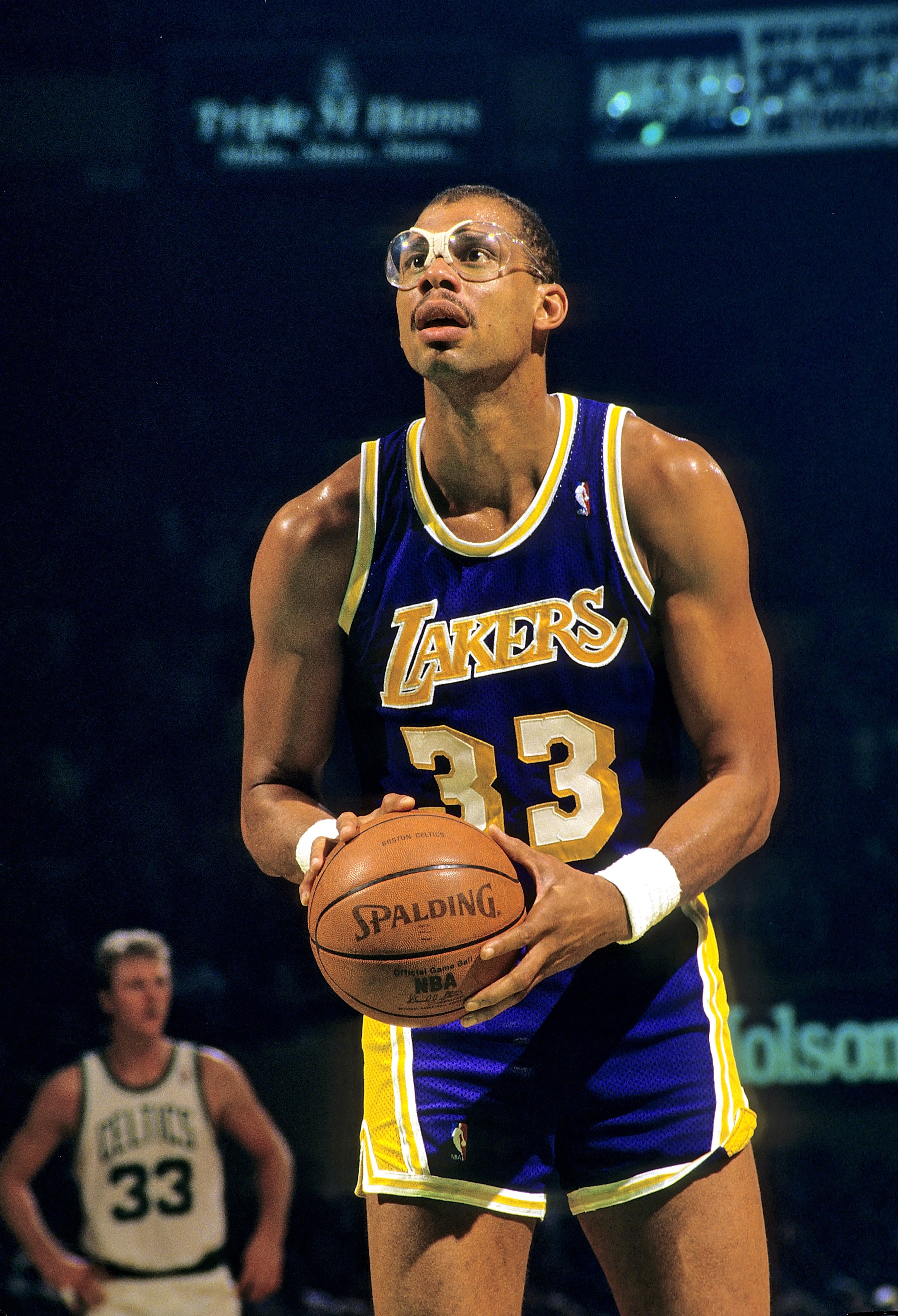 开云注册网址-场均20+没哨子？09双雄同届不同命 詹杜科接近 现役多人笑而不语