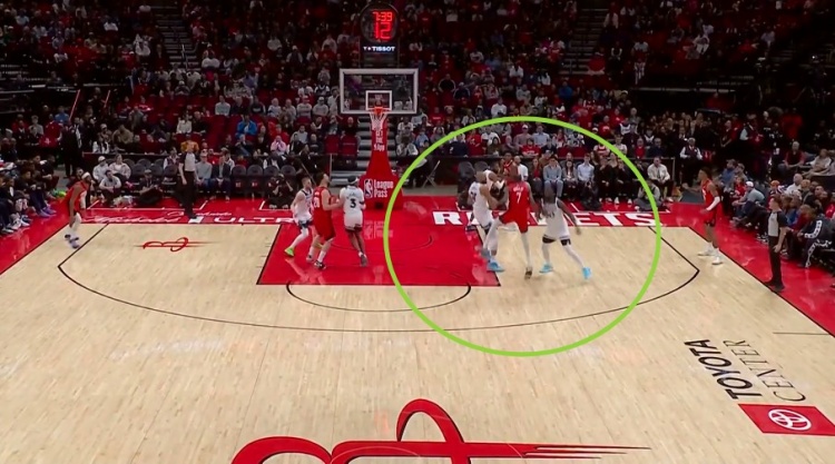 攻防发力！戈贝尔抢劫生断杜兰特 随后长传助攻兰德尔反击得手