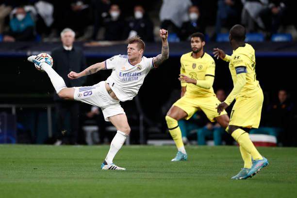 开云下载-提心吊胆又过一关 皇马中后场的坑啥时候能填上…